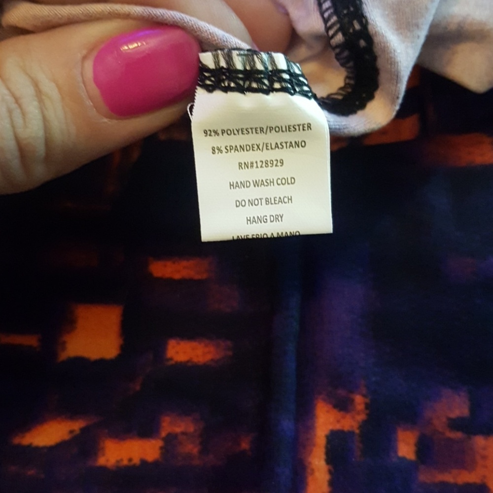 ☺LEGGINGS☺ - Picture 3 of 3